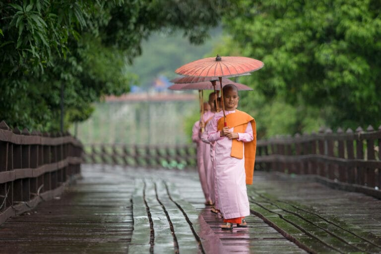 What Do Buddhist Nuns Wear?